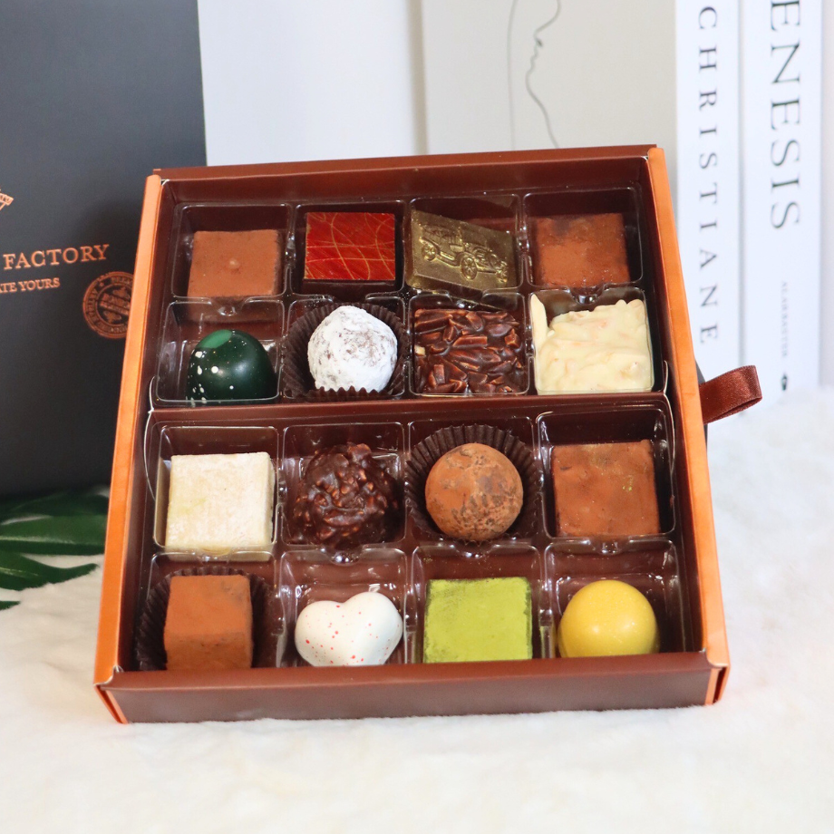 Bonbons Set H - The Chocolate Factory