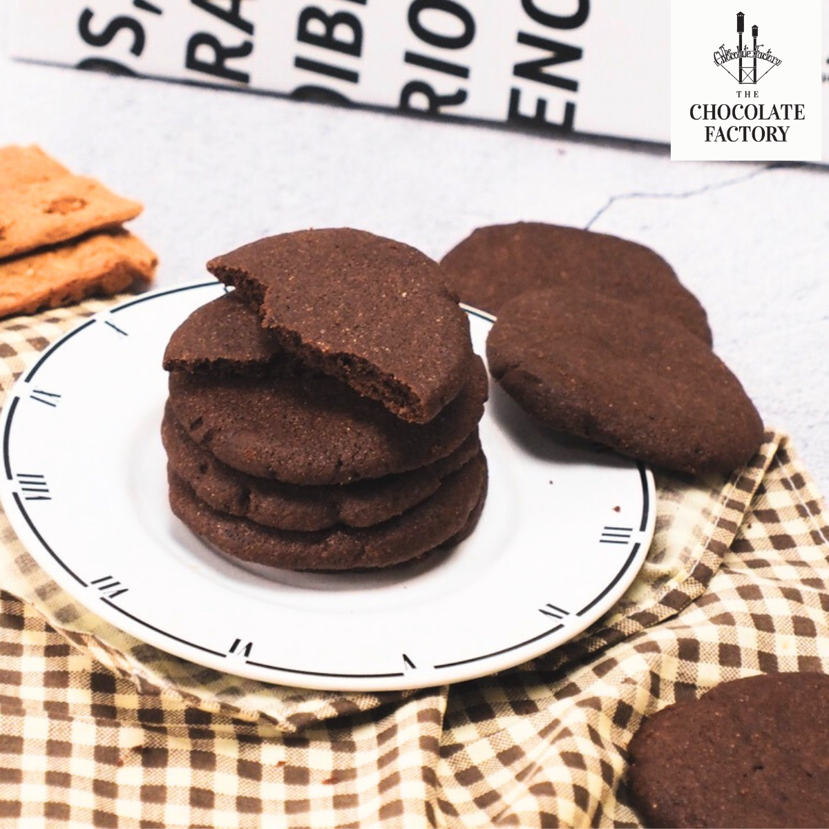 Hard Chocolate Cookie ฮาร์ดช็อกโกแลตคุกกี้ - The Chocolate Factory